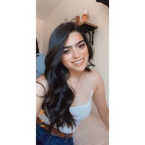 Meet your Posher, Leslie